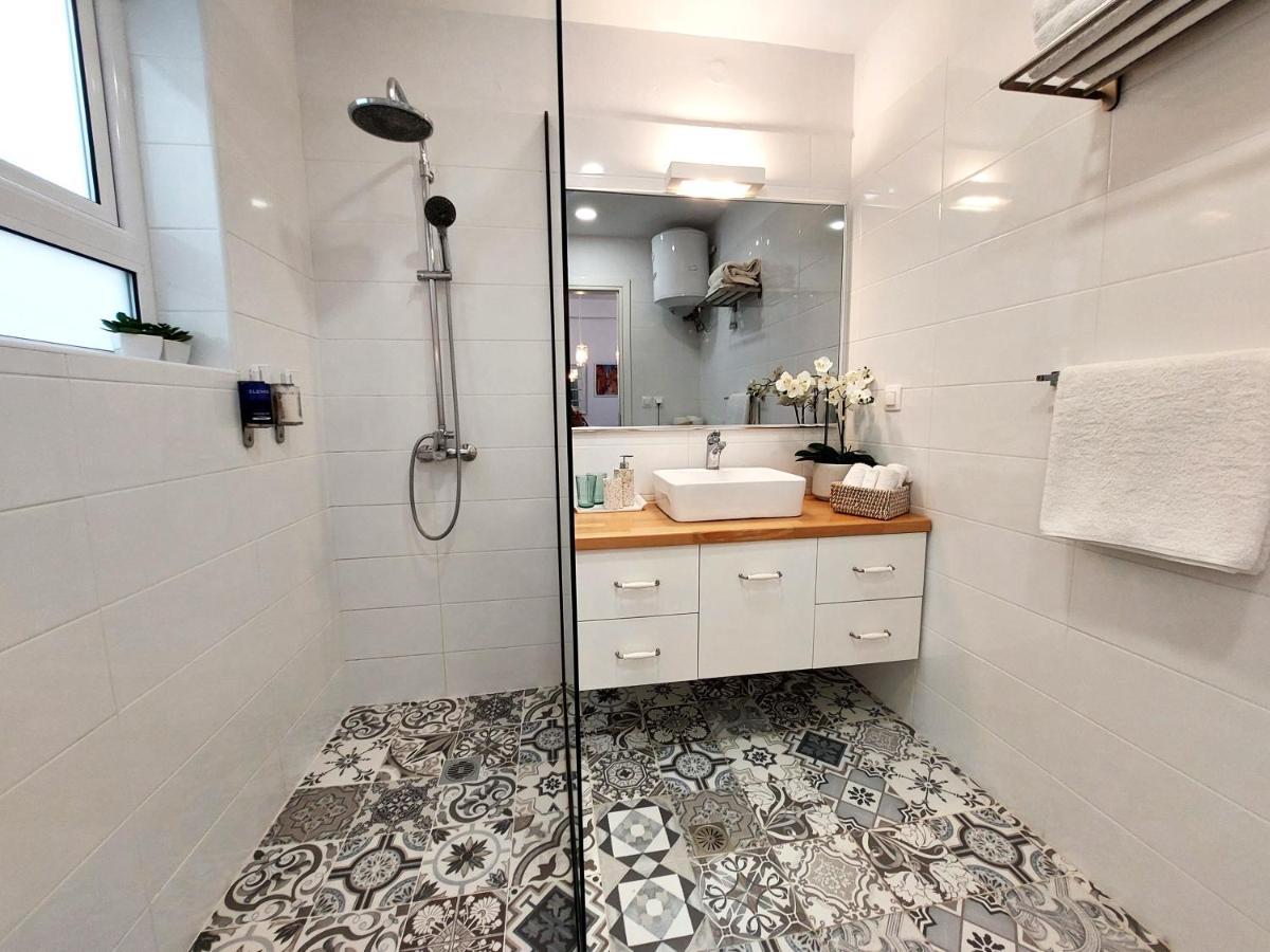 Aay- Best Corfu Town & Sea Apart 2Bedroom Renovated + Lift / Comfy&Design+Wifi Exterior photo